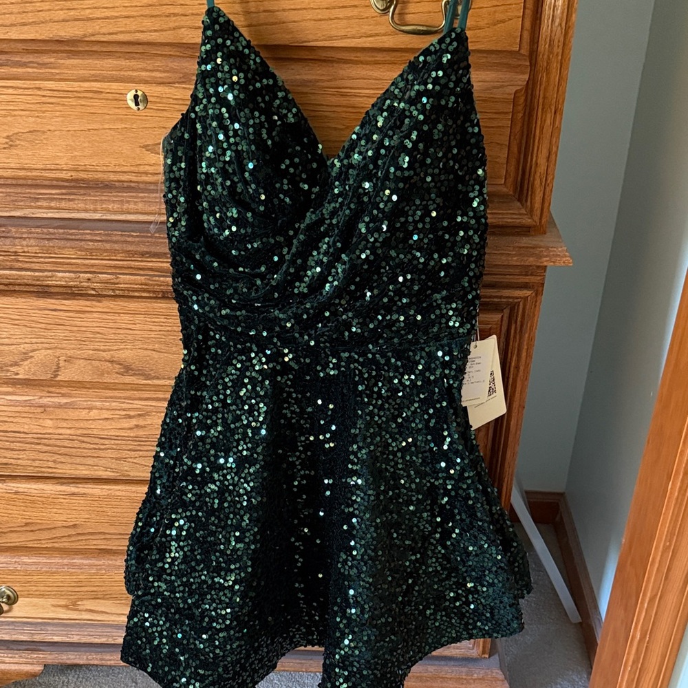 Sparkling Emerald Sequin Mini Dress
